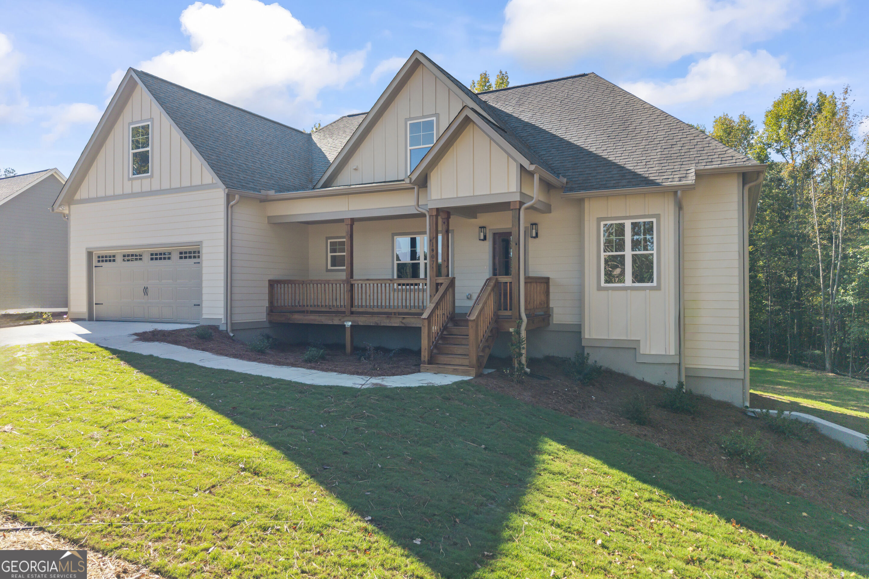 1907 Hoods Mill Road Commerce GA 30529