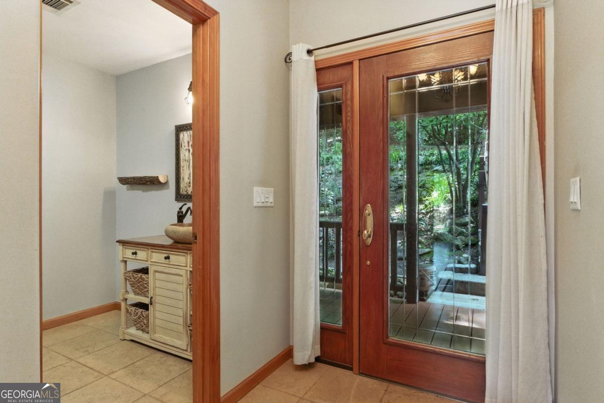 384 Mountain Laurel Drive Ellijay GA 30540