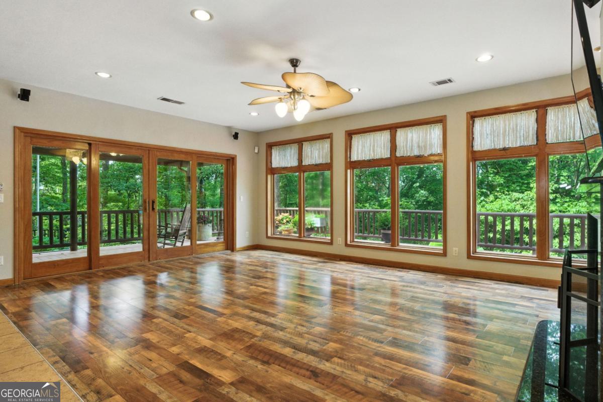 384 Mountain Laurel Drive Ellijay GA 30540