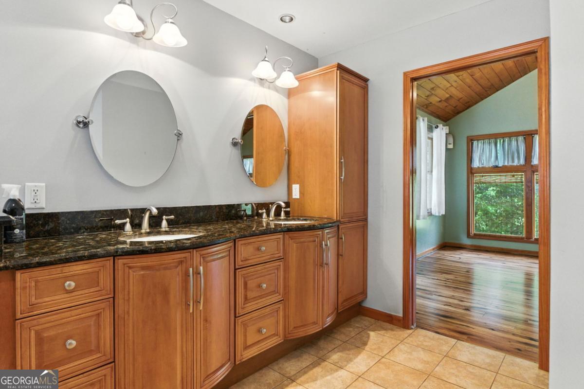 384 Mountain Laurel Drive Ellijay GA 30540