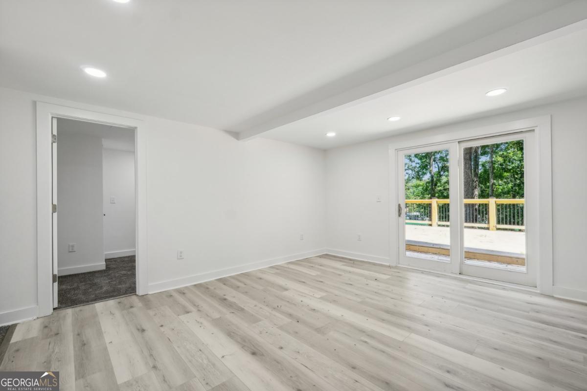 6337 Lakeview Drive Buford GA 30518
