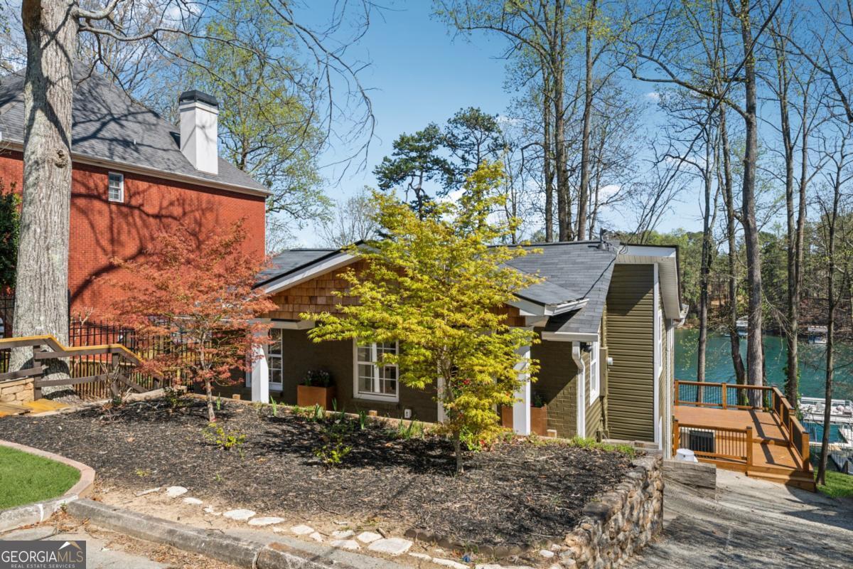 6337 Lakeview Drive Buford GA 30518