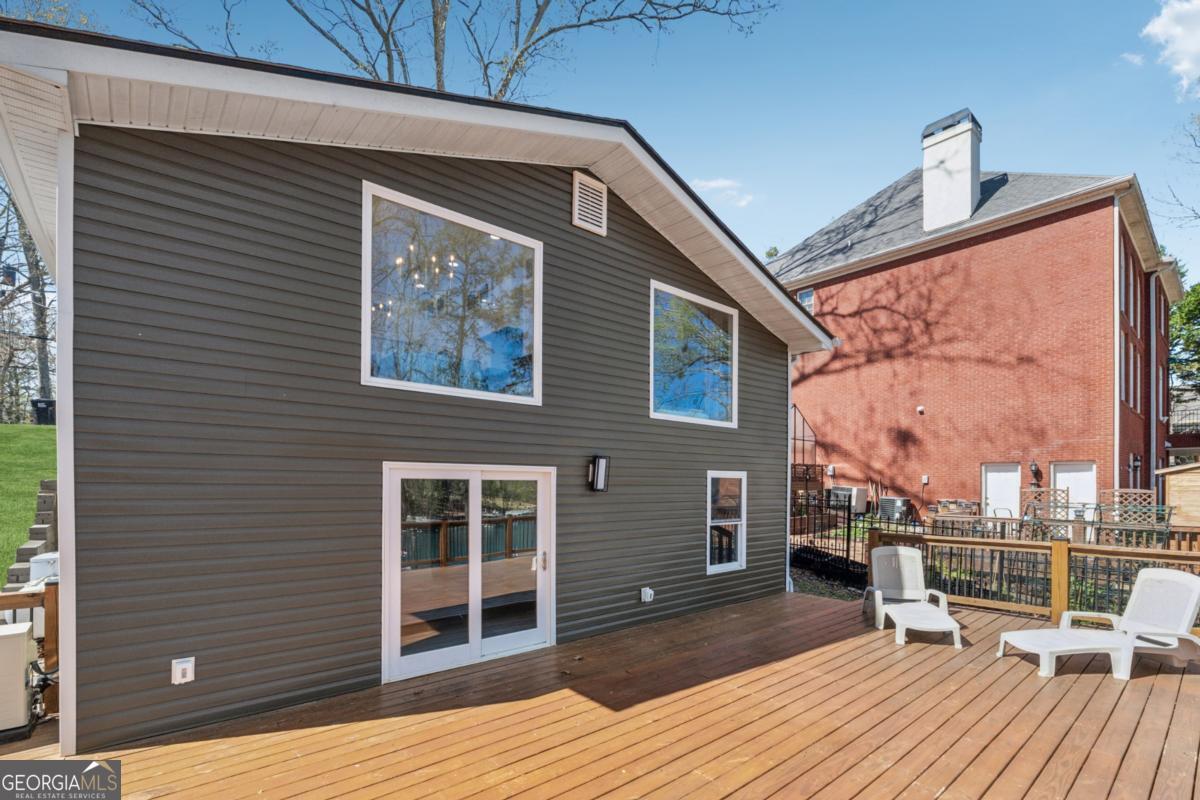 6337 Lakeview Drive Buford GA 30518