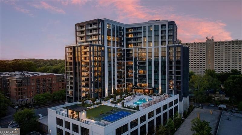 2425 Peachtree Road NE Atlanta GA 30305