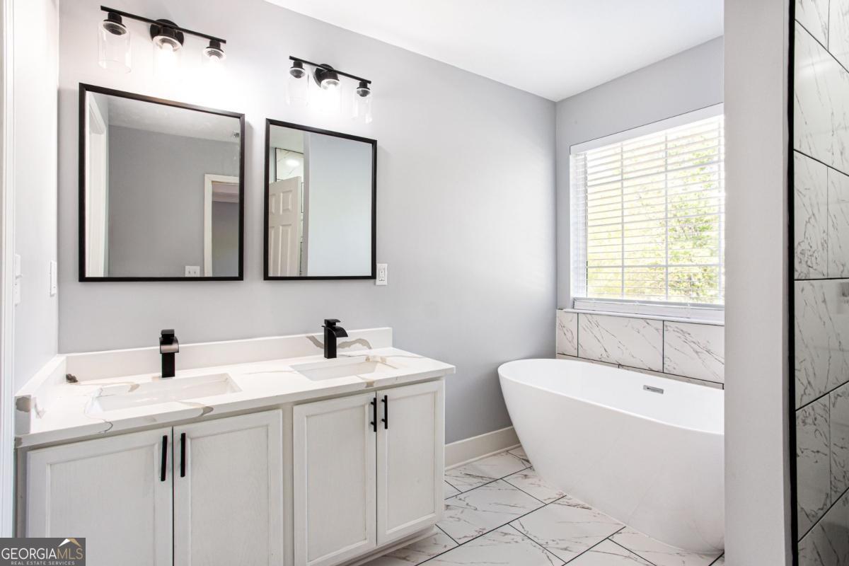 5440 Mayfair Crossing Drive Lithonia GA 30038