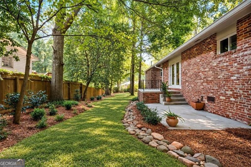 1595 Delia Drive Decatur GA 30033