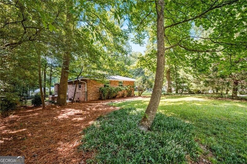 1595 Delia Drive Decatur GA 30033
