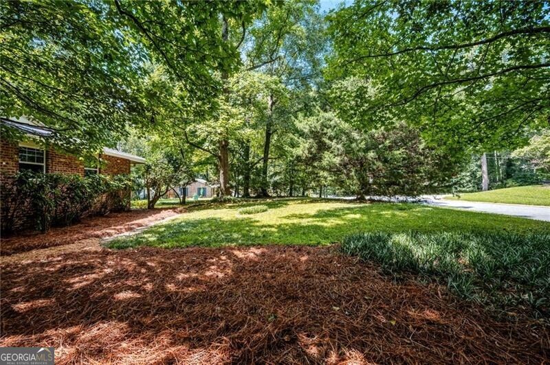 1595 Delia Drive Decatur GA 30033