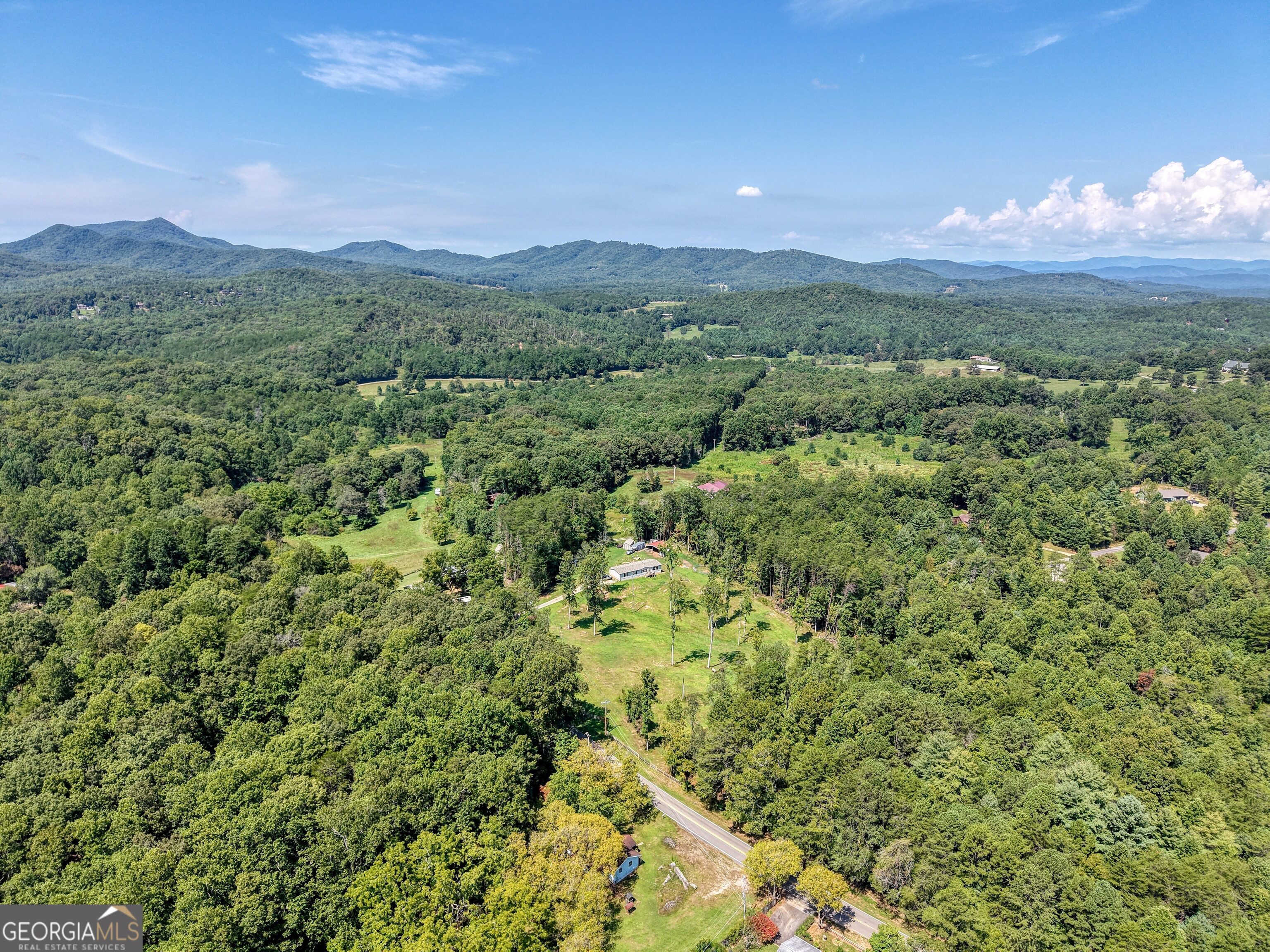 9656 Phillips Road Young Harris GA 30582