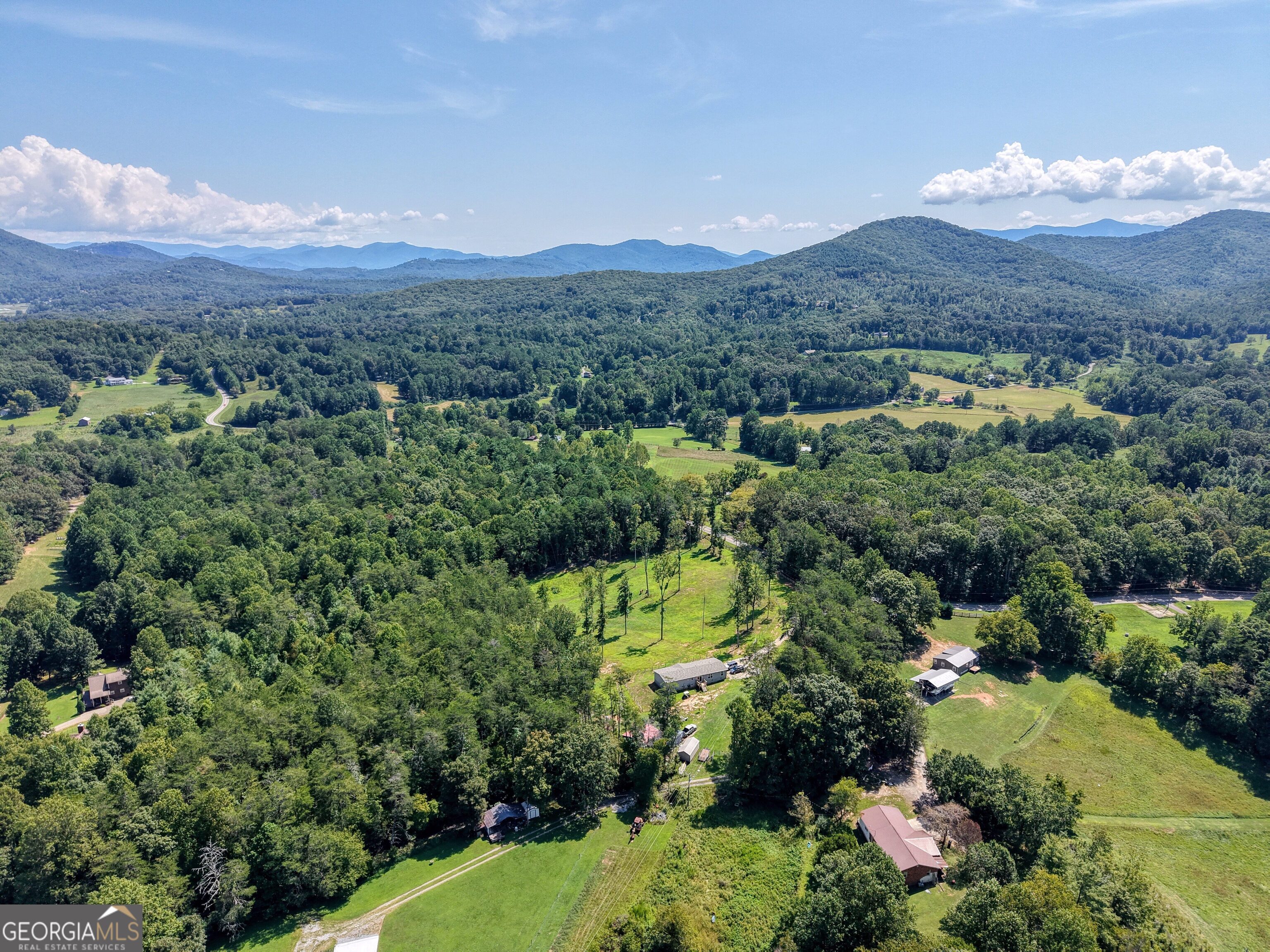 9656 Phillips Road Young Harris GA 30582