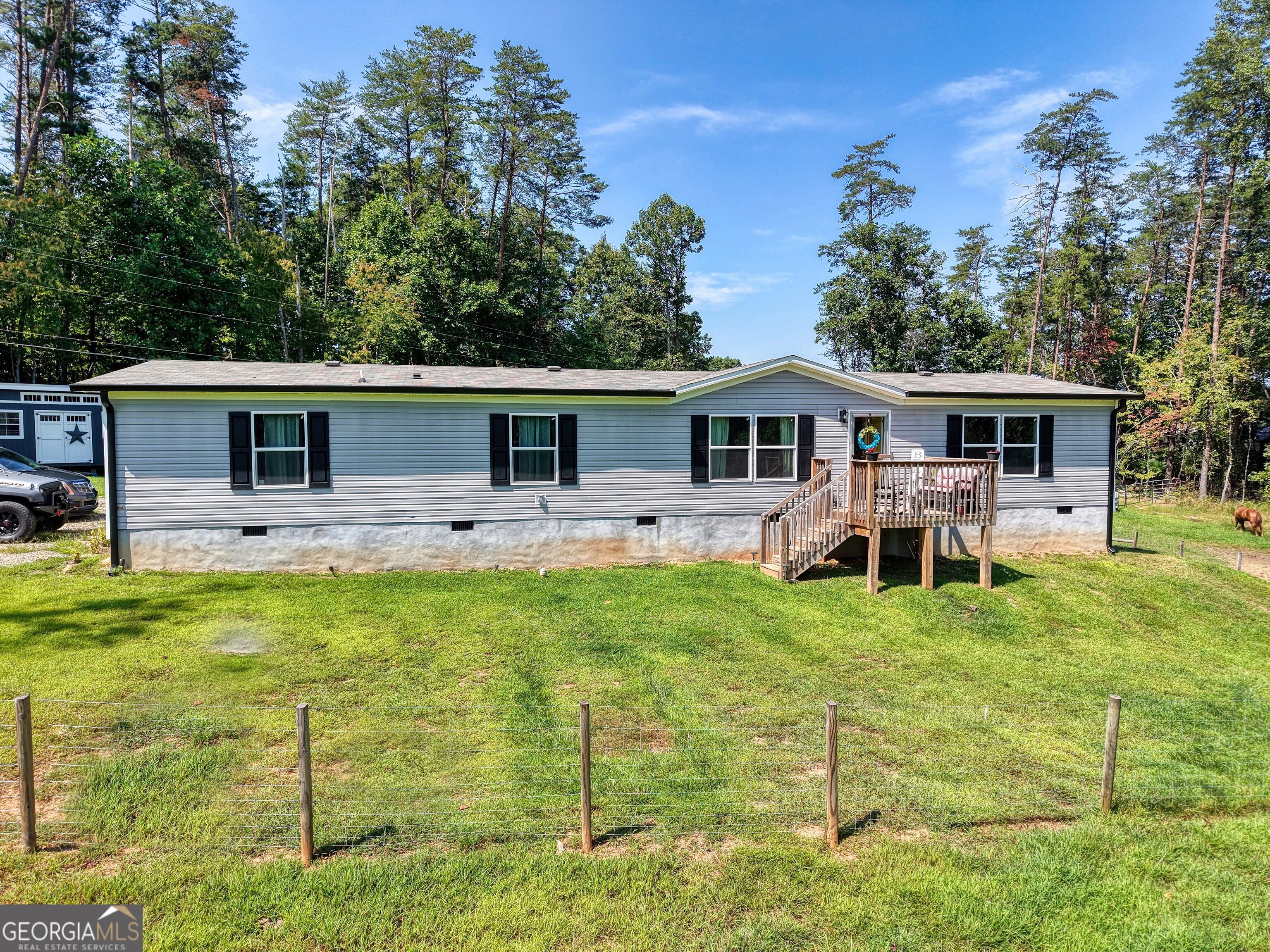 9656 Phillips Road Young Harris GA 30582