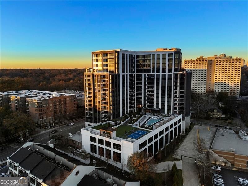 2425 Peachtree Road NE Atlanta GA 30305