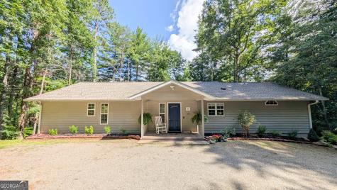 5302 Summer Wood Lane Young Harris GA 30582