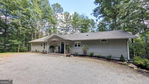 5302 Summer Wood Lane Young Harris GA 30582