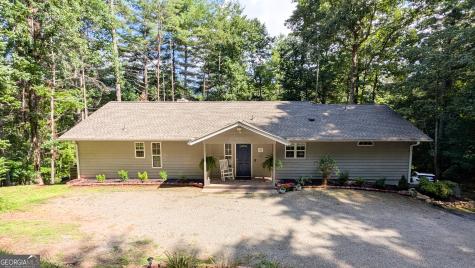 5302 Summer Wood Lane Young Harris GA 30582