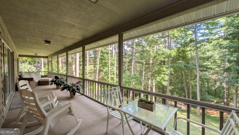 5302 Summer Wood Lane Young Harris GA 30582