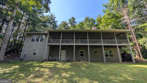 5302 Summer Wood Lane Young Harris GA 30582