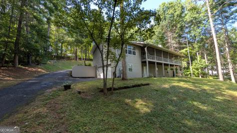5302 Summer Wood Lane Young Harris GA 30582
