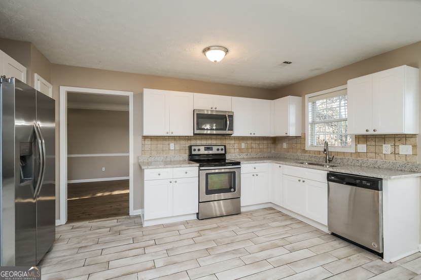 1028 Levista Drive Locust Grove GA 30248
