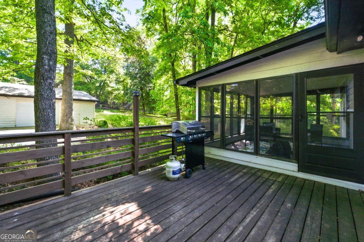 1747 Country Park Way Lawrenceville GA 30043