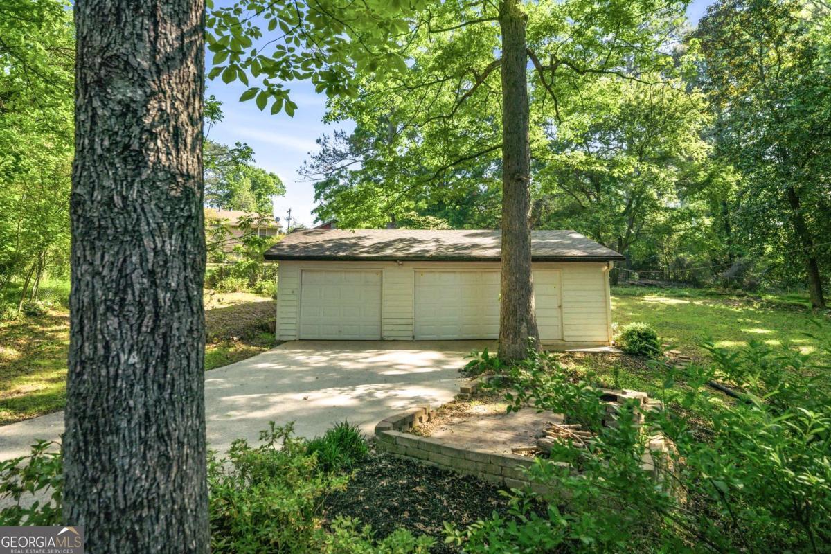 1747 Country Park Way Lawrenceville GA 30043