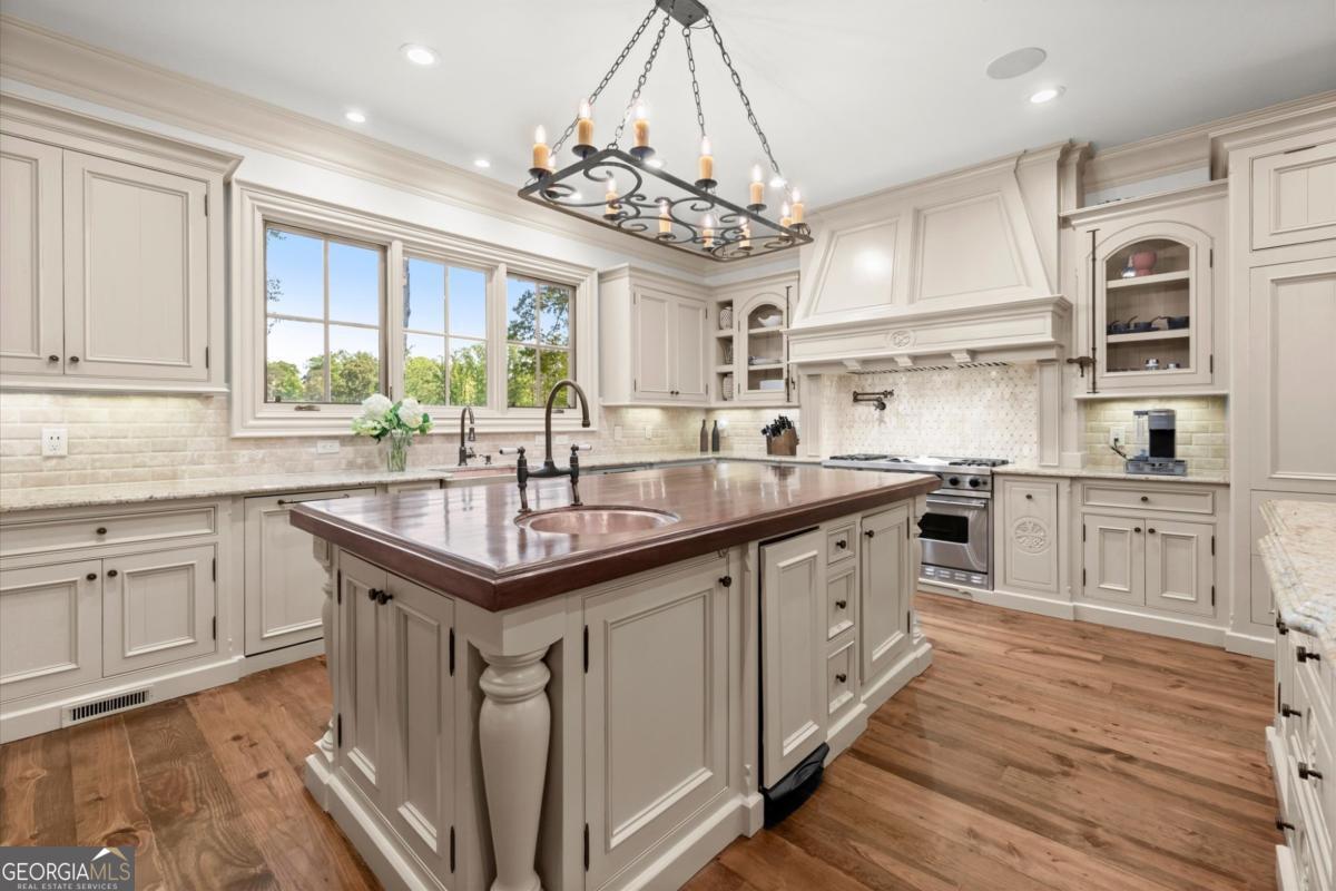 271 Pine Valley Drive SE Marietta GA 30067