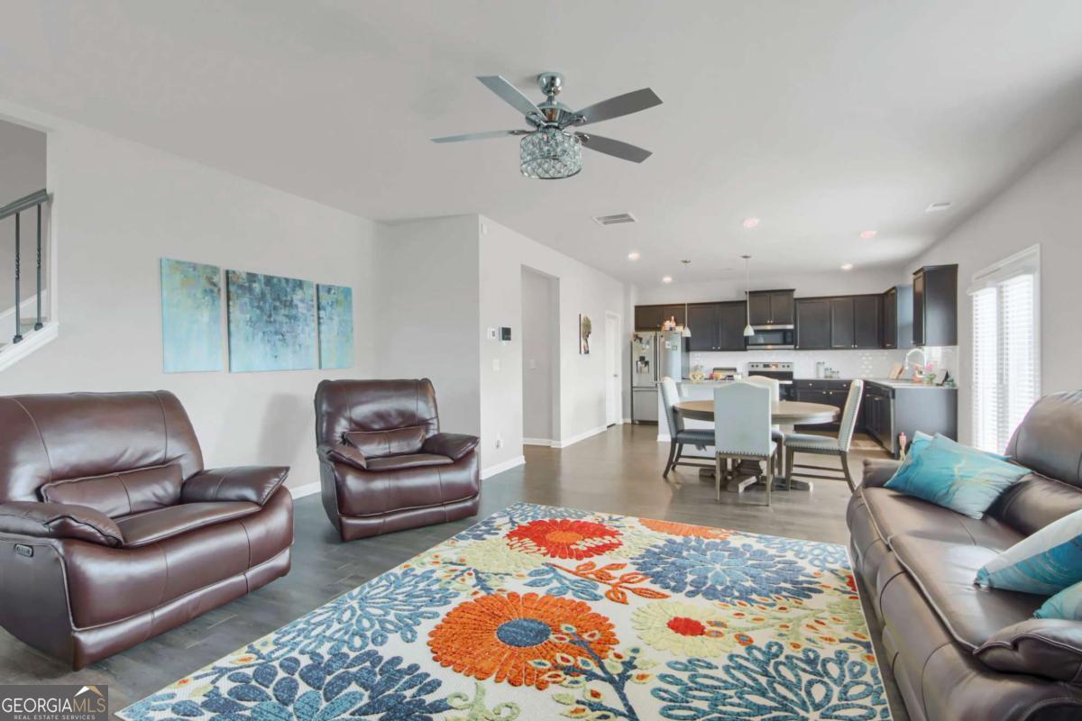 6806 Creekgate Way Douglasville GA 30134