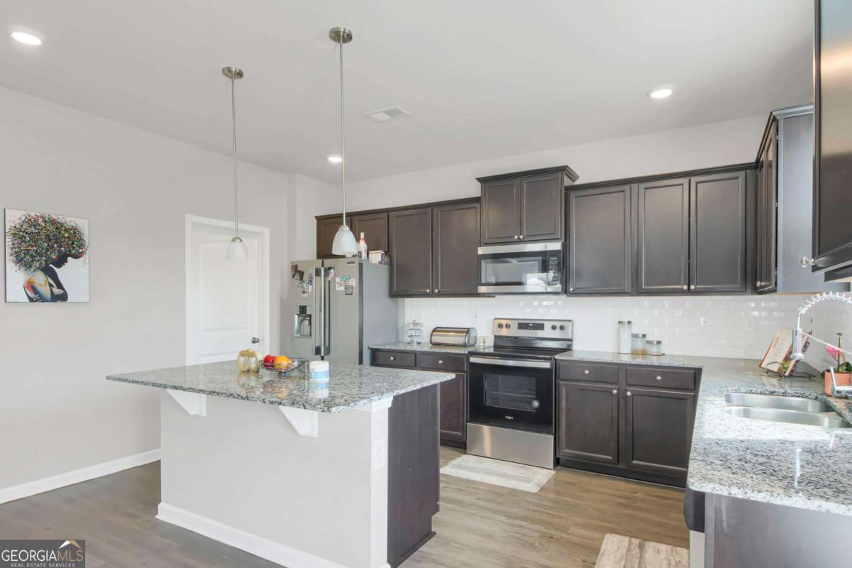 6806 Creekgate Way Douglasville GA 30134