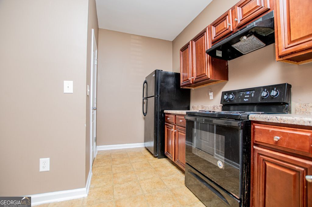 2258 Bigwood Trail Atlanta GA 30349