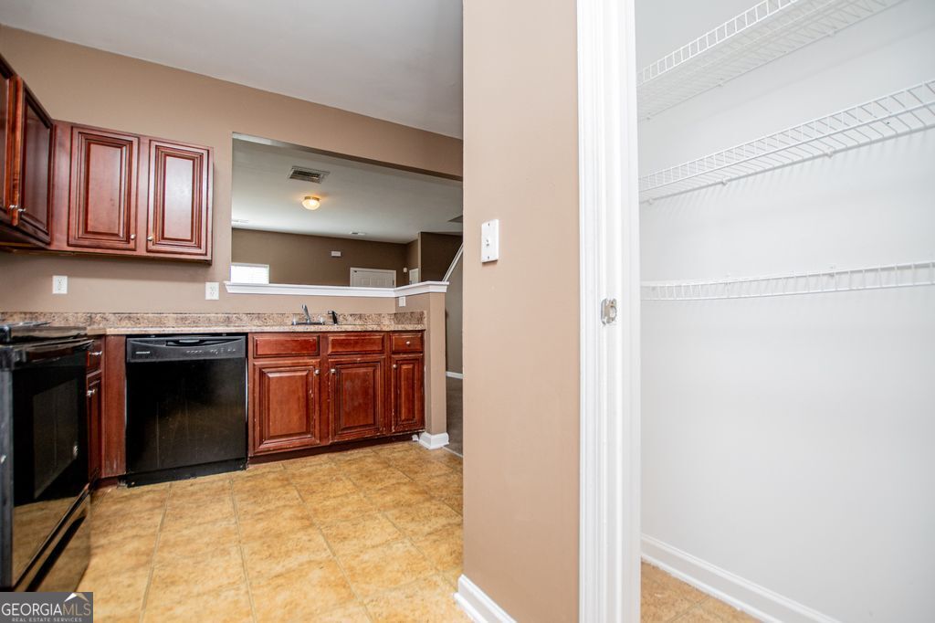2258 Bigwood Trail Atlanta GA 30349