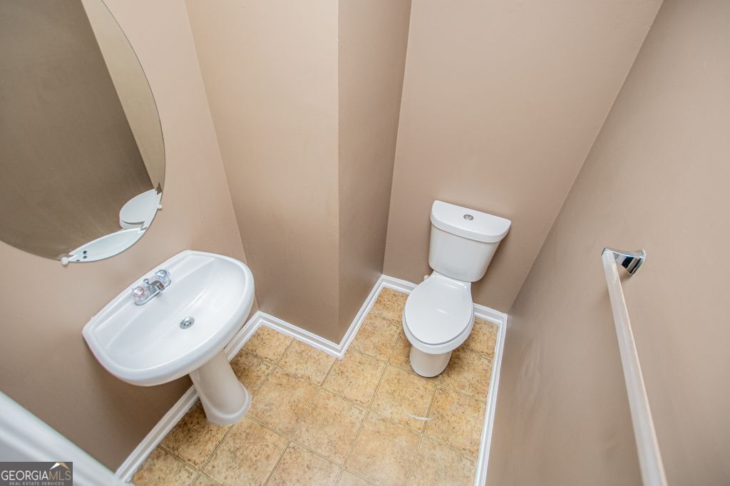 2258 Bigwood Trail Atlanta GA 30349