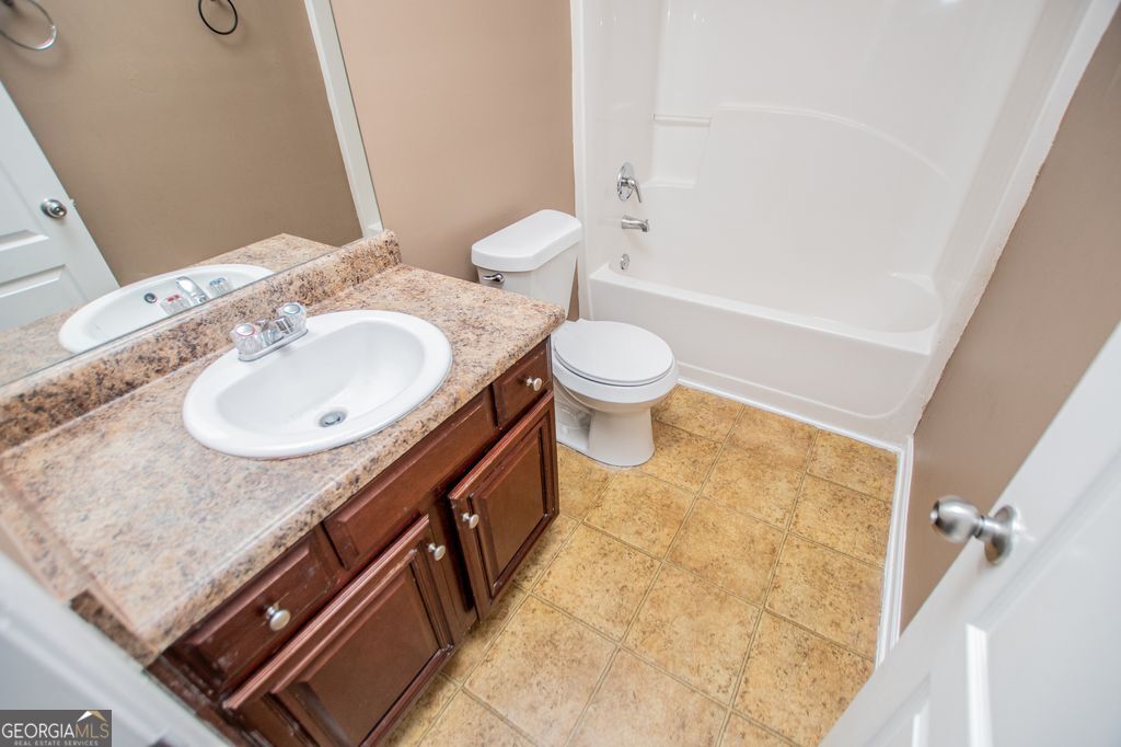 2258 Bigwood Trail Atlanta GA 30349