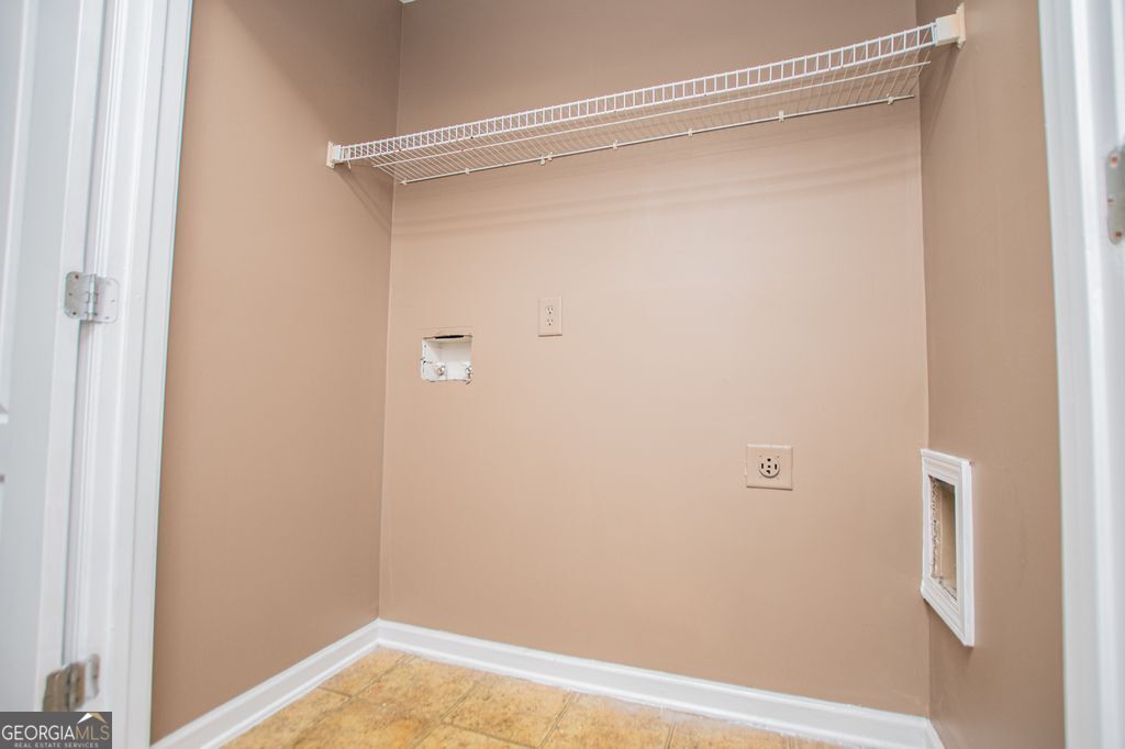 2258 Bigwood Trail Atlanta GA 30349