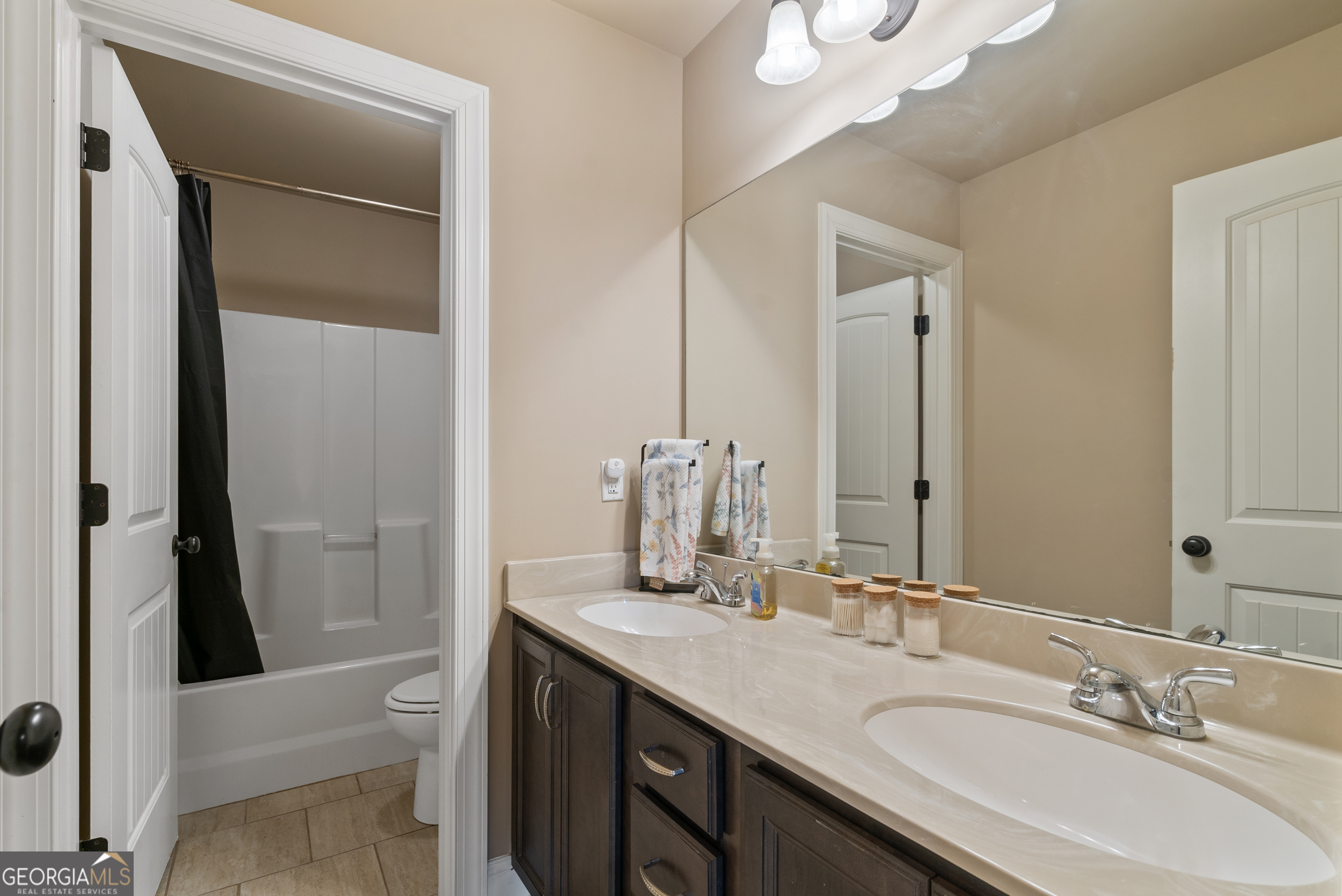 1050 Silver Thorne Drive Loganville GA 30052