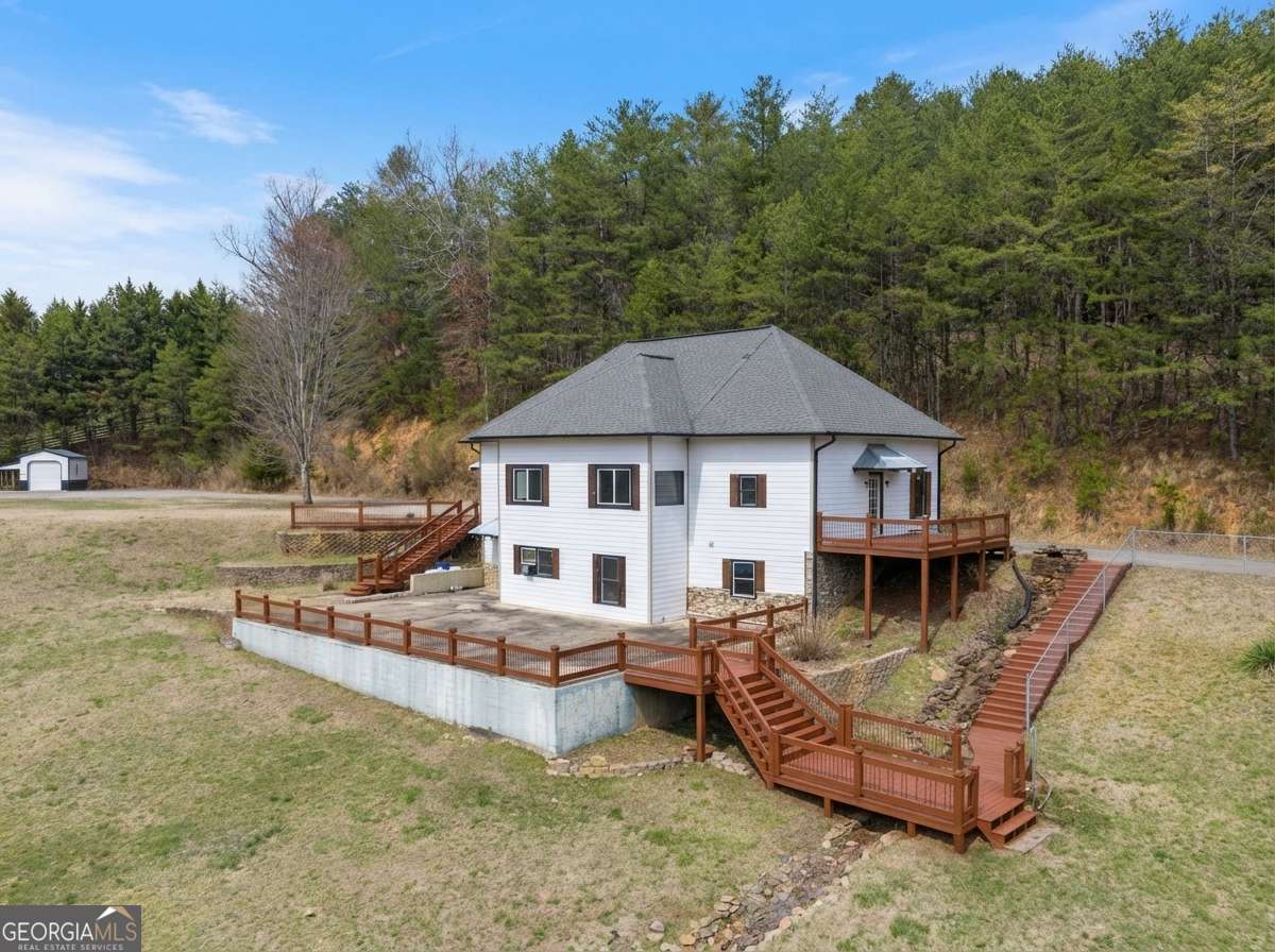2637 River Road Mineral Bluff GA 30559