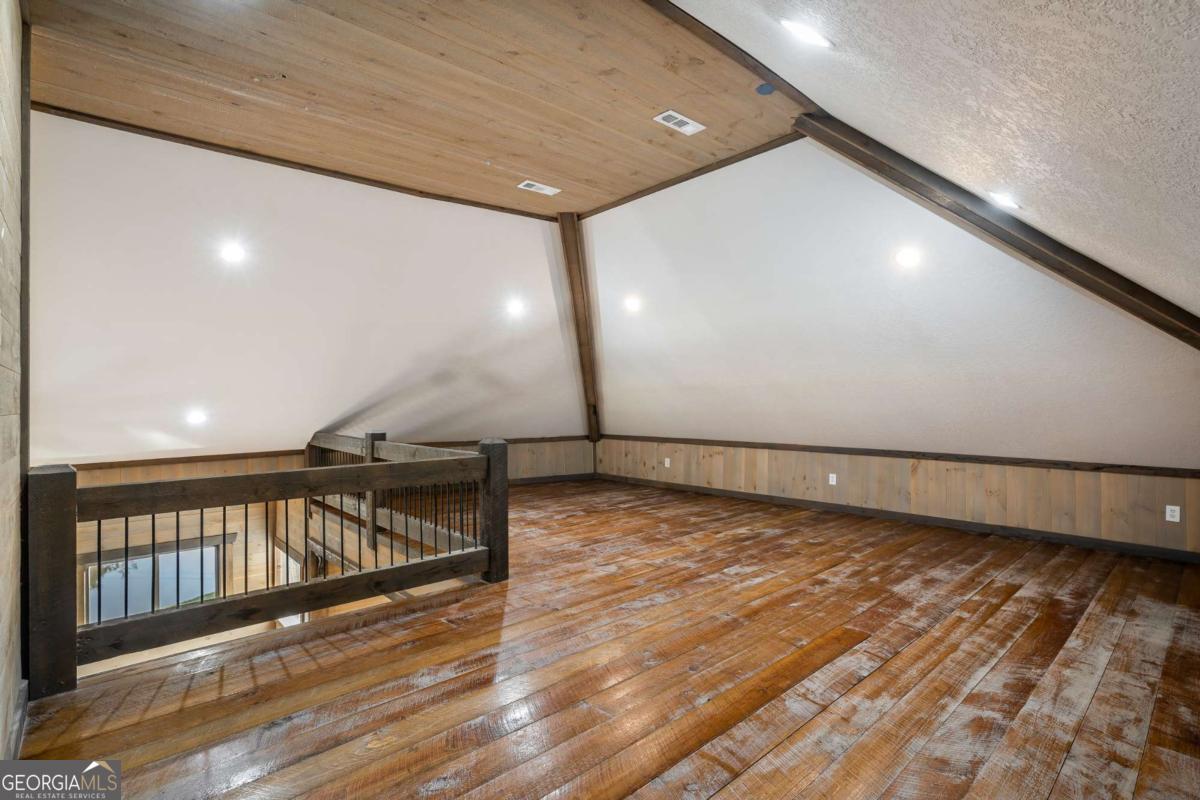 2637 River Road Mineral Bluff GA 30559