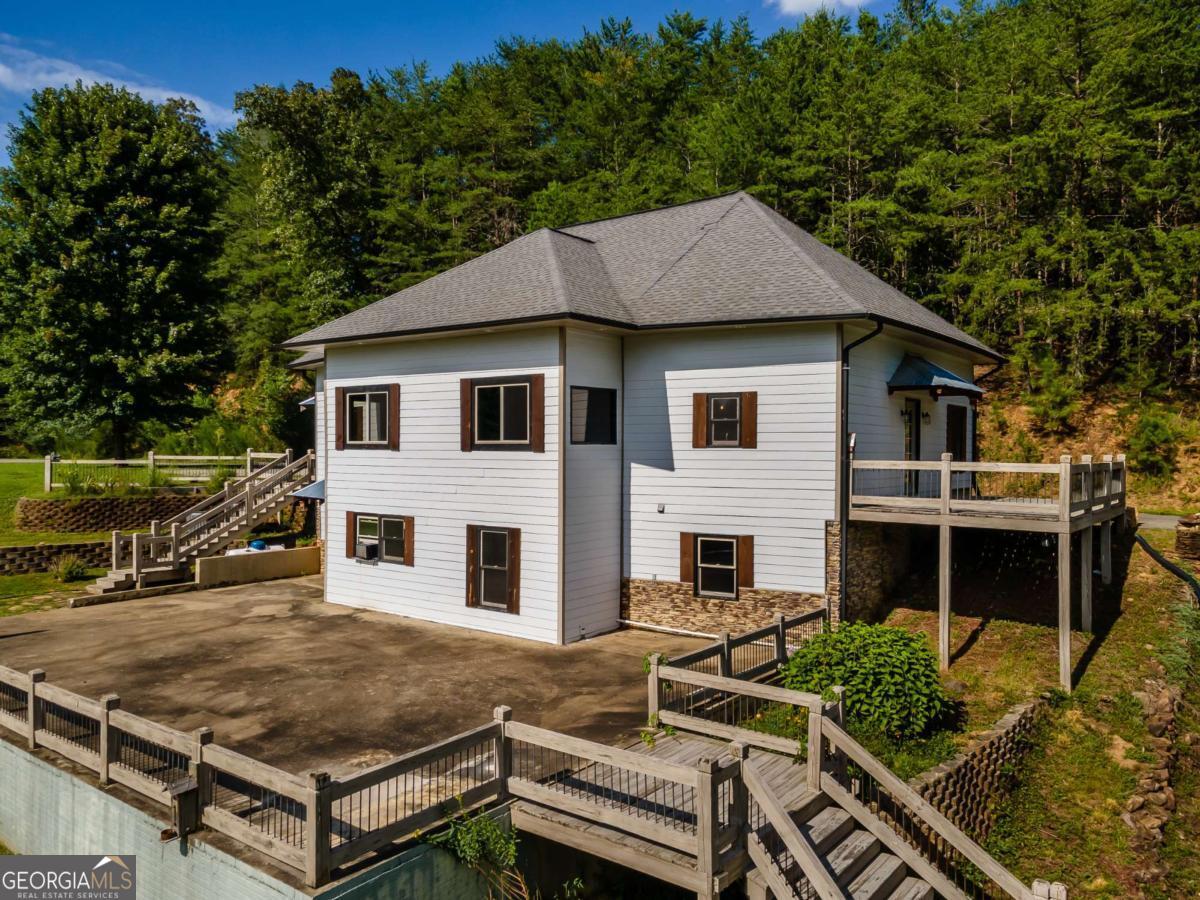 2637 River Road Mineral Bluff GA 30559
