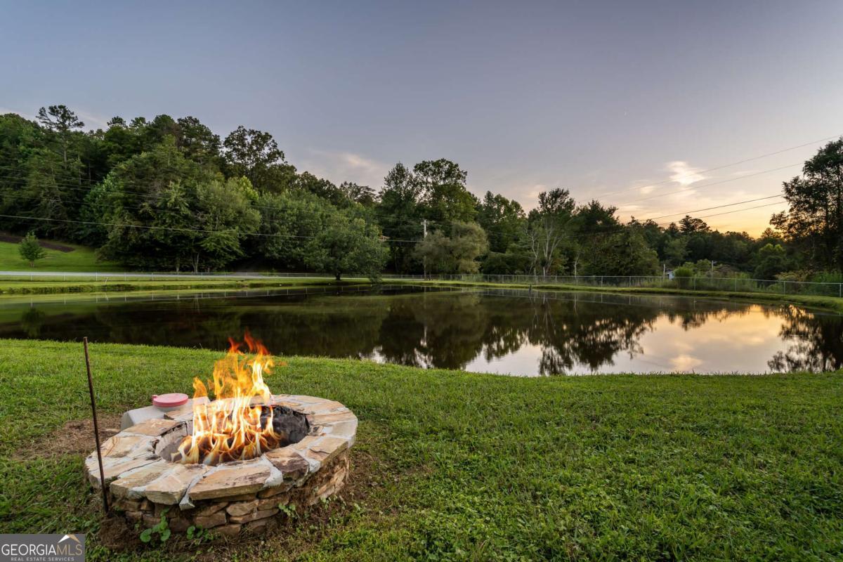 2637 River Road Mineral Bluff GA 30559