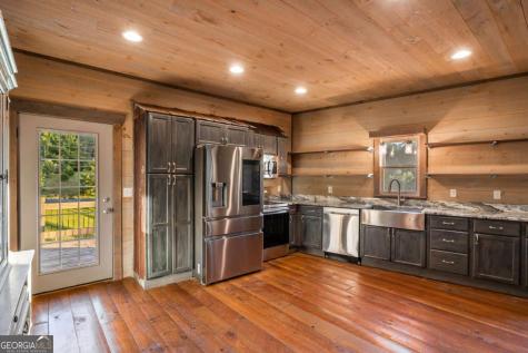2637 River Road Mineral Bluff GA 30559