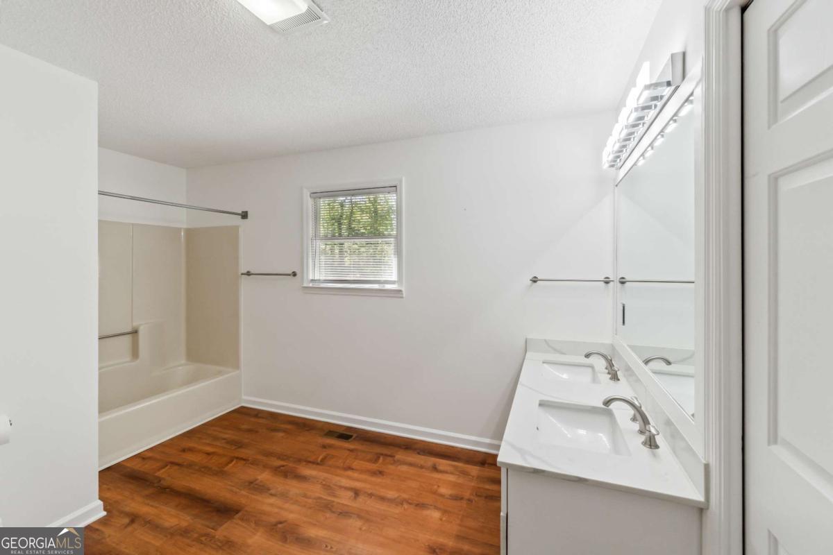 725 Nix Drive Gainesville GA 30501