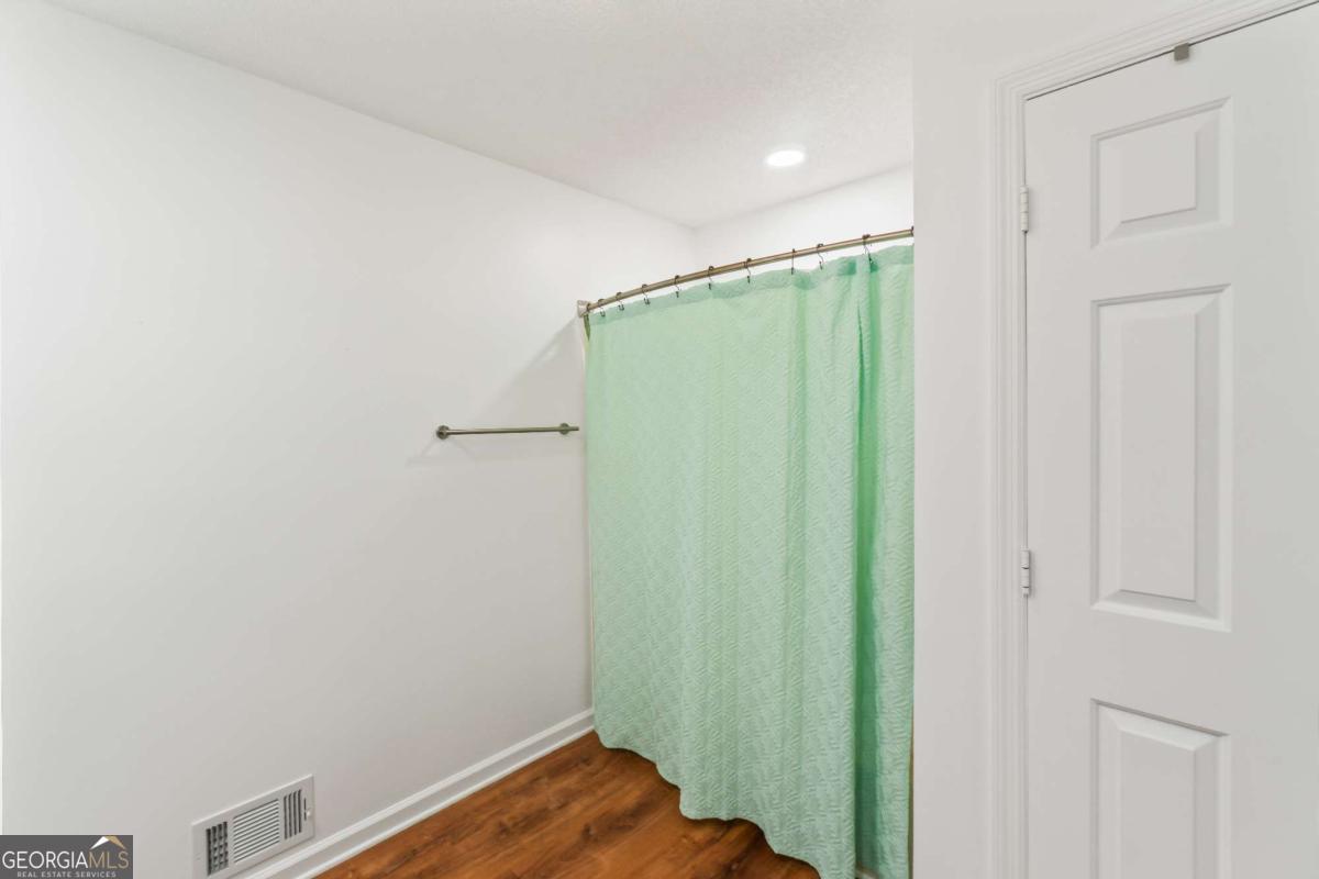 725 Nix Drive Gainesville GA 30501