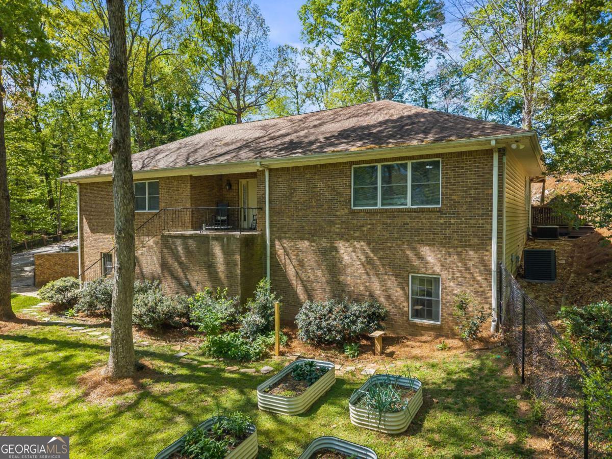 725 Nix Drive Gainesville GA 30501