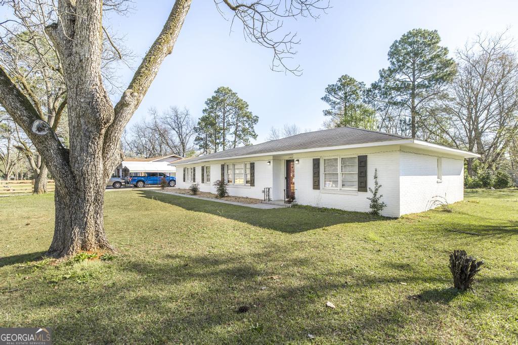 1402 Knoxville Street Fort Valley GA 31030