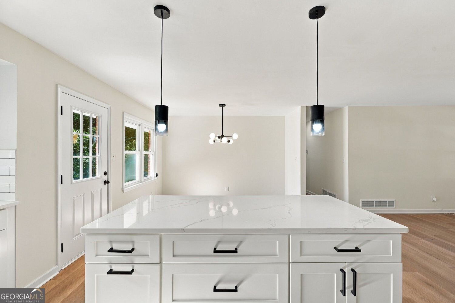 3085 Bobolink Drive Rex GA 30273