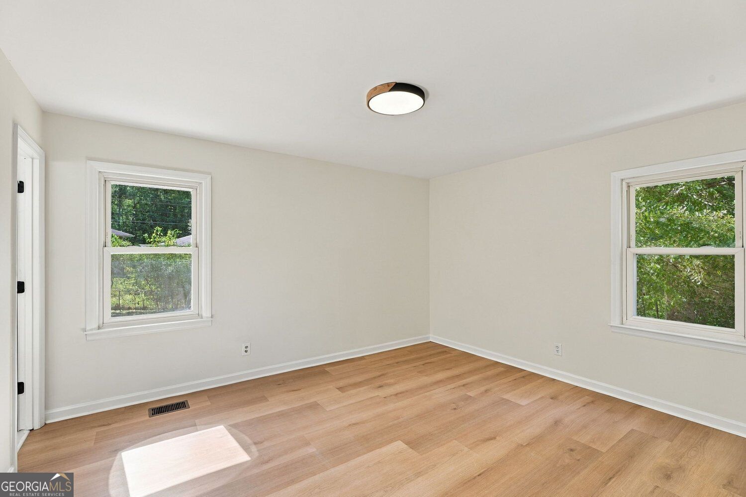 3085 Bobolink Drive Rex GA 30273