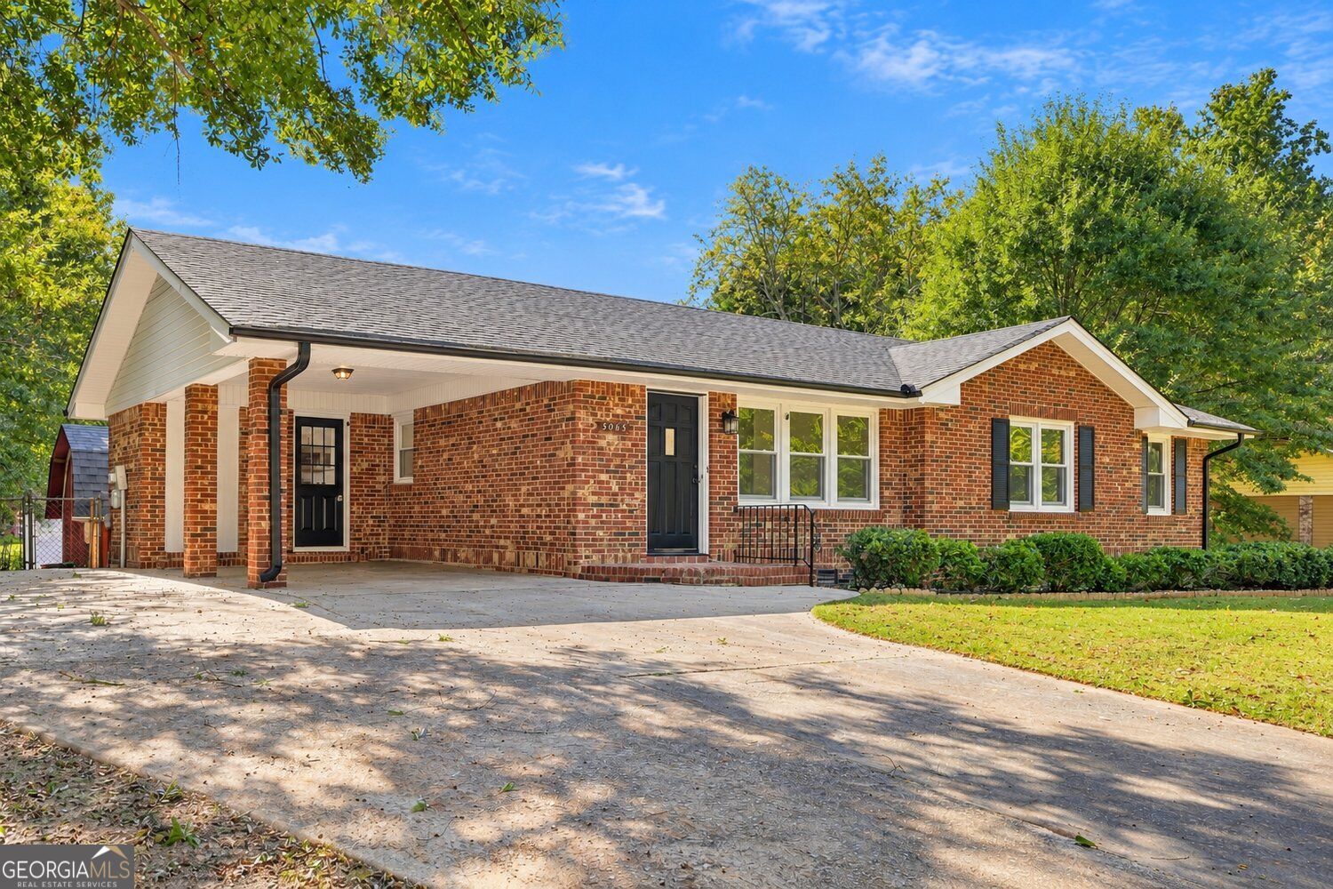 3085 Bobolink Drive Rex GA 30273