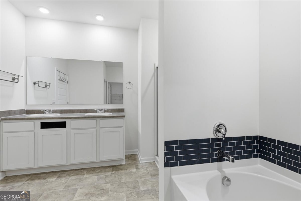 725 Whitman Lane Stockbridge GA 30281