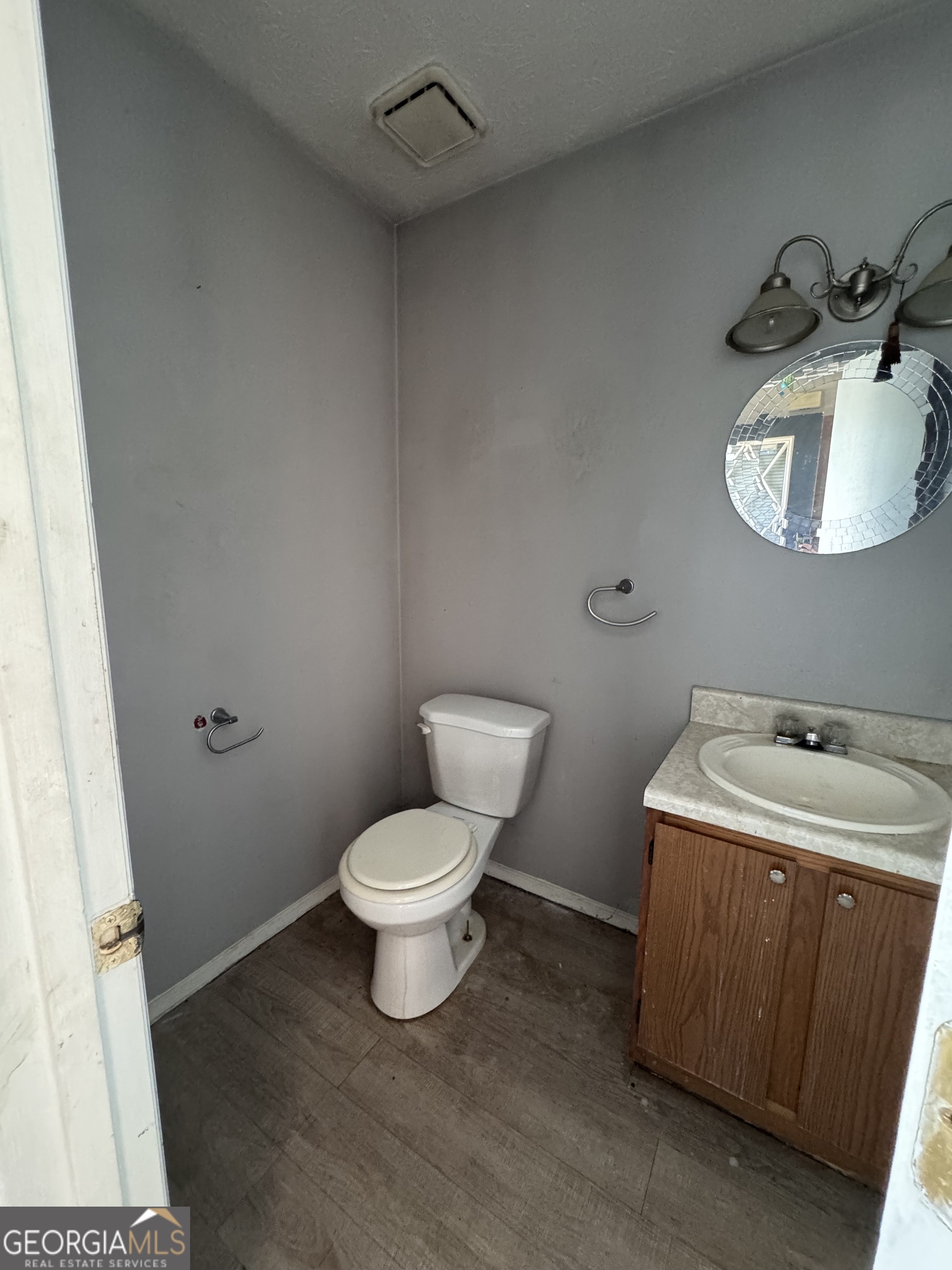 1602 Pine Tree Trail Atlanta GA 30349