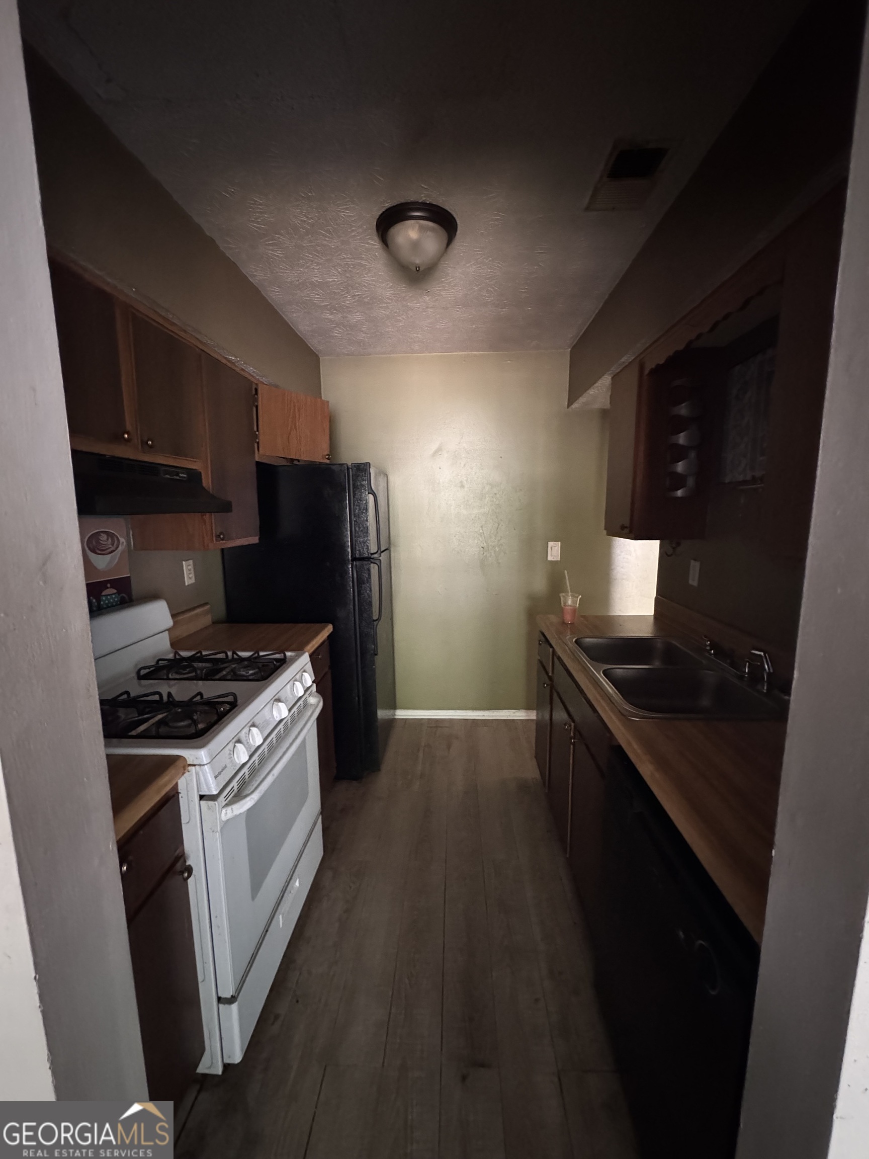 1602 Pine Tree Trail Atlanta GA 30349