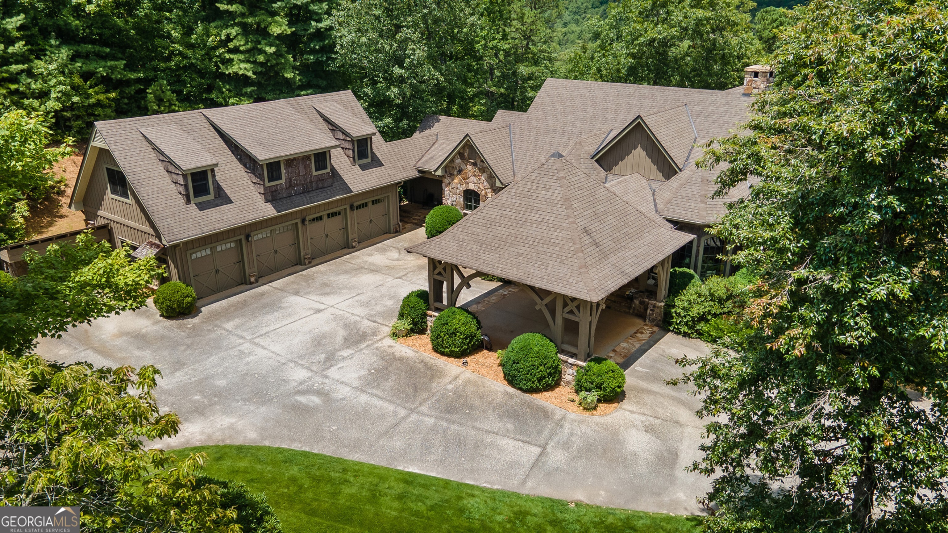 518 Grizzly Ridge Road Lakemont GA 30552
